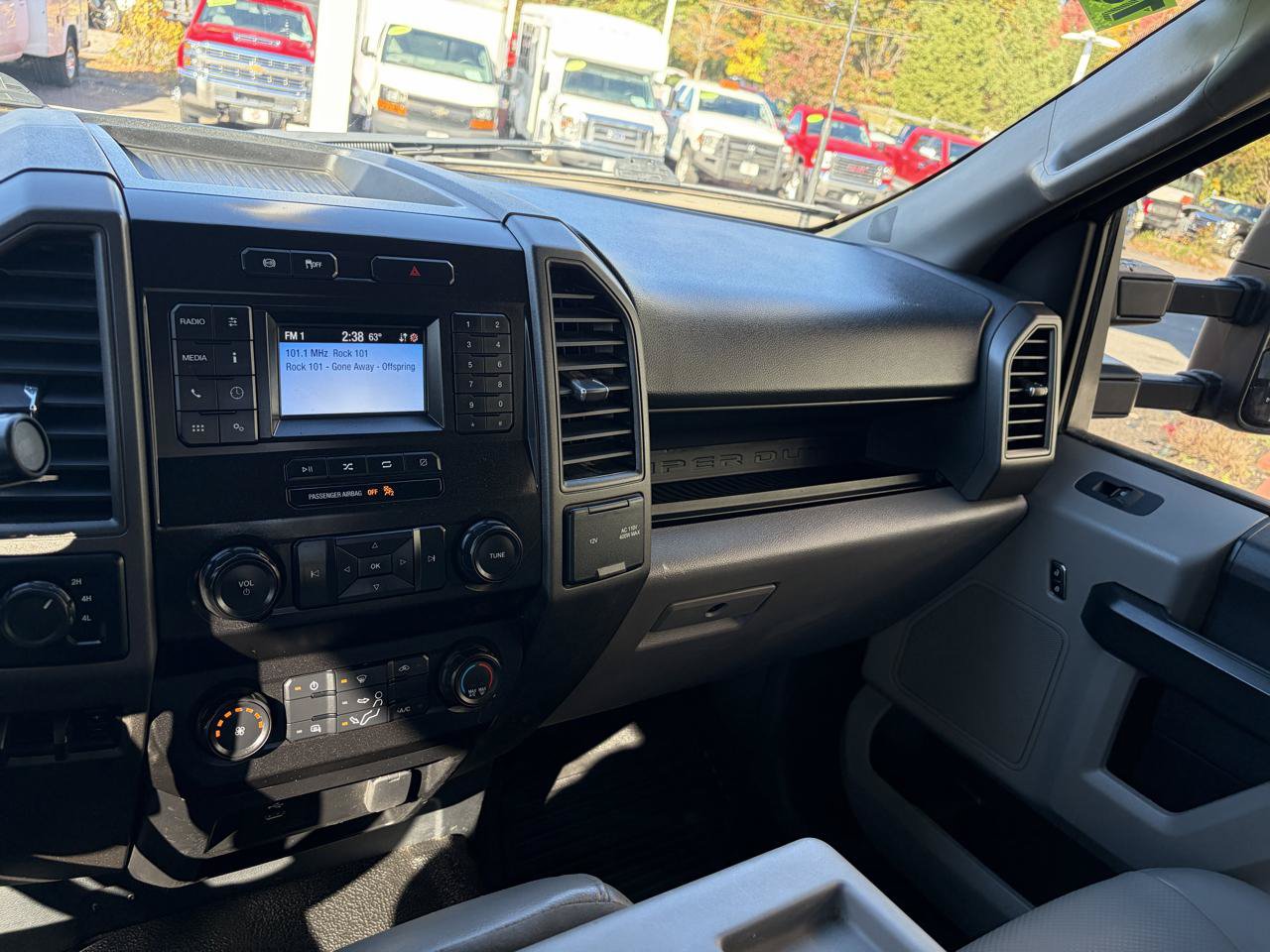 Used 2022 Ford F550 4x4 Regular Cab Super Duty image 29