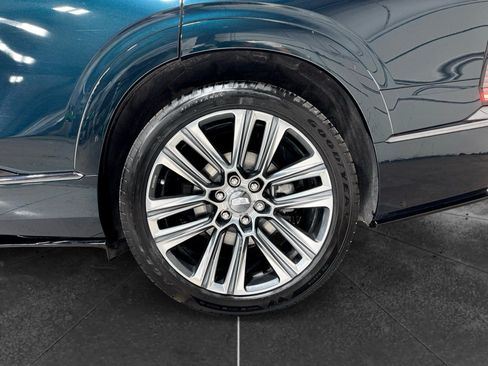 Used 2026 Cadillac Vistiq Platinum w/ LPO, Floor Liner Package AWD/4WD image 32