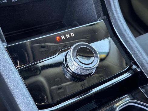 Used 2023 Jeep Grand Cherokee L Laredo RWD image 17