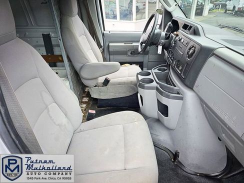 Used 2009 Ford E-250 and Econoline 250 image 11