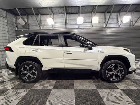 Used 2021 Toyota RAV4 XSE w/ Weather Package image 9