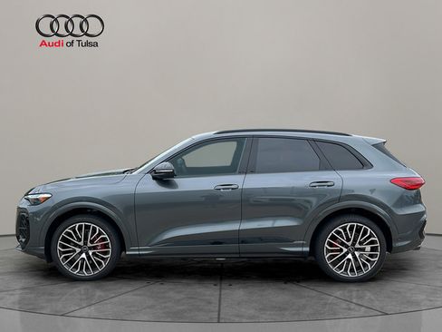 Used 2025 Audi SQ5 Premium Plus w/ Premium Plus Package AWD/4WD image 4