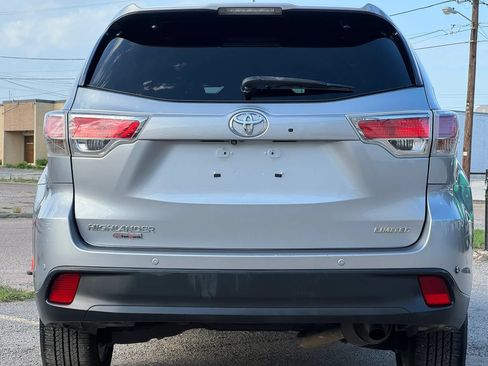 Used 2014 Toyota Highlander Limited FWD image 6