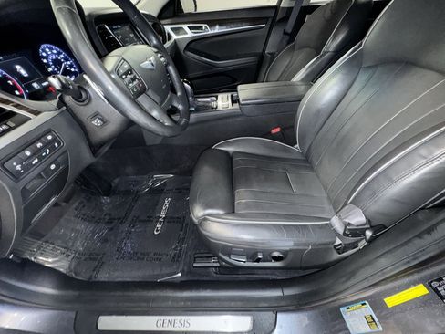 Used 2015 Hyundai Genesis 3.8 w/ Option Group 03 image 18