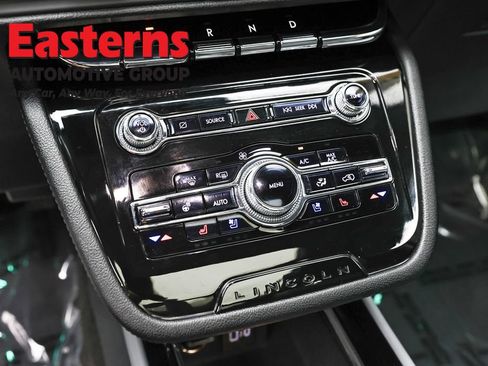 Used 2022 Lincoln Corsair AWD w/ Premium Package image 20