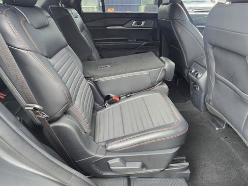Used 2025 Ford Explorer ST-Line w/ Premium Package AWD/4WD image 12