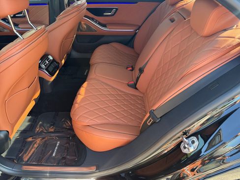 Certified 2025 Mercedes-Benz S 580 4MATIC Sedan image 11