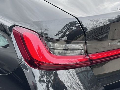 Used 2025 BMW 330i Sedan w/ Convenience Package image 9