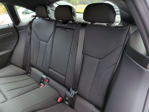 Used 2023 BMW i4 eDrive40 RWD image 38