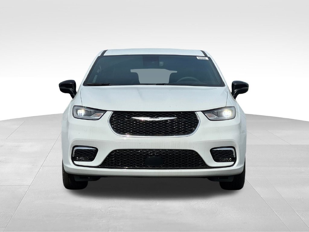 New 2026 Chrysler Pacifica Select FWD image 2
