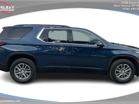 Used 2023 Chevrolet Traverse LT AWD/4WD image 4