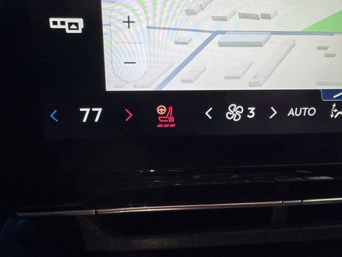 Used 2024 Lincoln Nautilus Reserve w/ Equipment Group 202A image 25