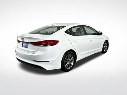 Used 2017 Hyundai Elantra SE FWD image 8