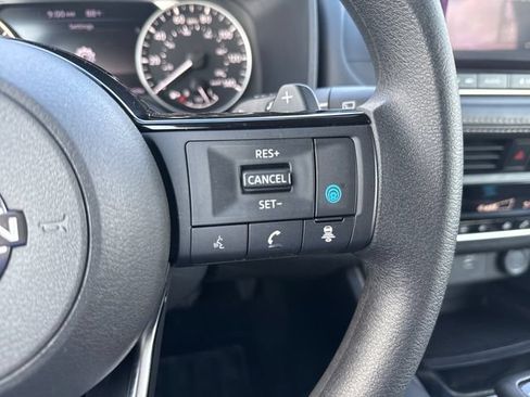 Certified 2023 Nissan Rogue SV FWD image 31