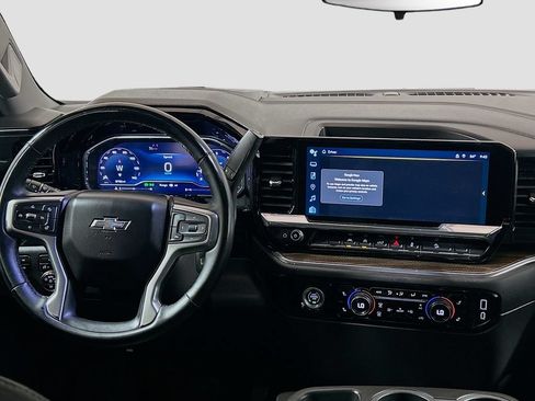 Used 2024 Chevrolet Silverado 1500 LT Trail Boss w/ LPO, Dark Essentials Package AWD/4WD image 19