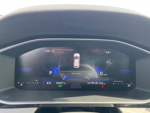 Used 2025 Volkswagen Jetta Sport image 11