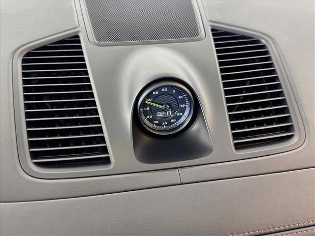 Certified 2023 Porsche Cayenne Turbo S AWD/4WD image 28