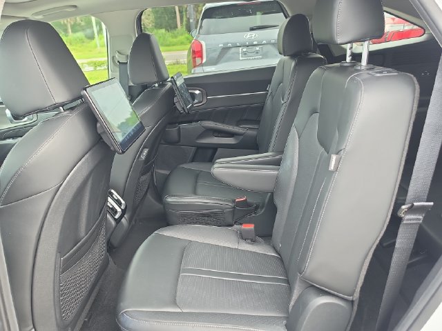 Certified 2025 Kia Sorento SX AWD/4WD image 10