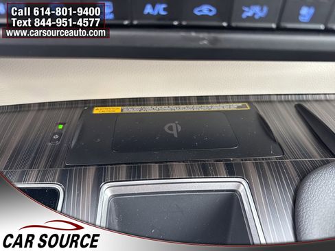 Used 2022 Toyota Sienna Platinum image 23