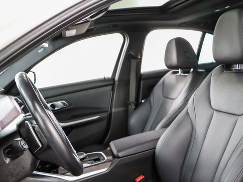 Used 2021 BMW 330i xDrive Sedan w/ Premium Package image 24