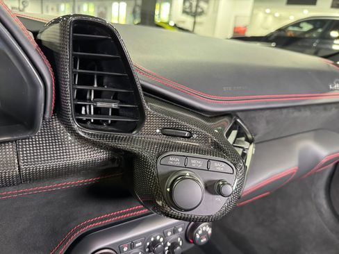 Used 2015 Ferrari 458 Speciale A image 27