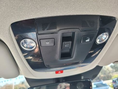 Used 2025 Kia Niro Wave w/ Wave Preserve Package image 22