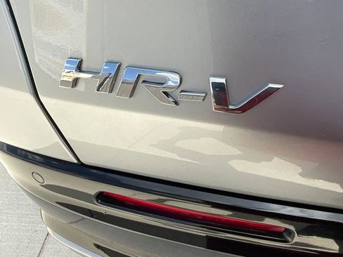 Used 2024 Honda HR-V EX-L image 14
