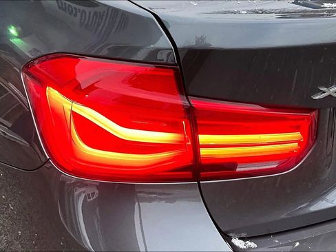 Used 2017 BMW 330i xDrive 330i xDrive Sedan 4D image 29