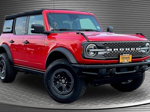 Used 2022 Ford Bronco Badlands AWD/4WD image 3