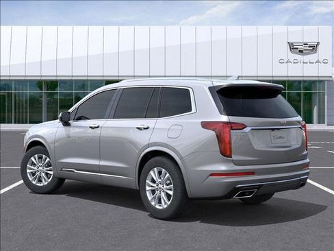New 2025 Cadillac XT6 Luxury image 3