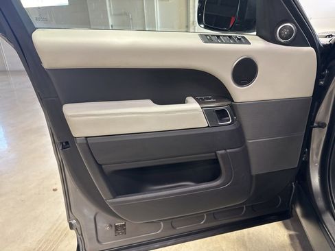 Used 2014 Land Rover Range Rover Sport HSE image 34