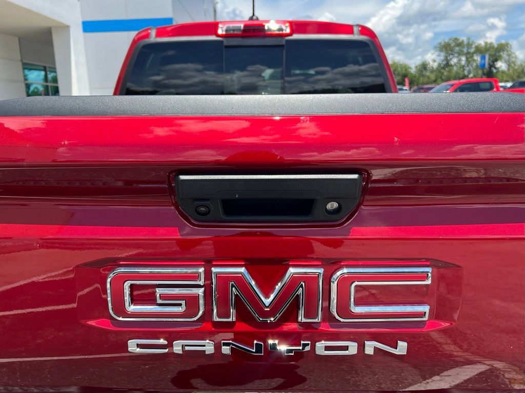 New 2026 GMC Canyon AT4X AWD/4WD image 8