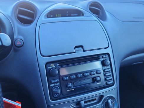 Used 2002 Toyota Celica GT-S image 16