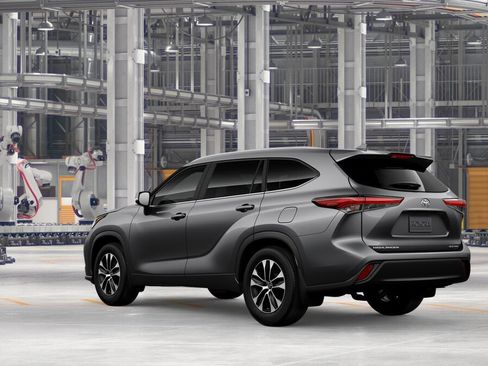 New 2026 Toyota Highlander XLE AWD/4WD image 6