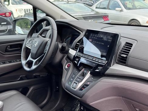 Used 2023 Honda Odyssey EX-L image 5