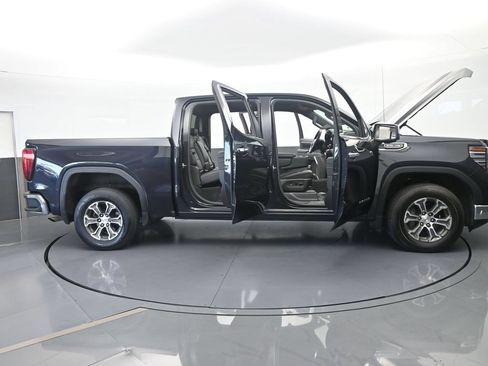 Used 2025 GMC Sierra 1500 SLT RWD image 77