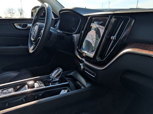 Used 2024 Volvo XC60 T8 Ultimate w/ Protection Package Premier AWD/4WD image 26