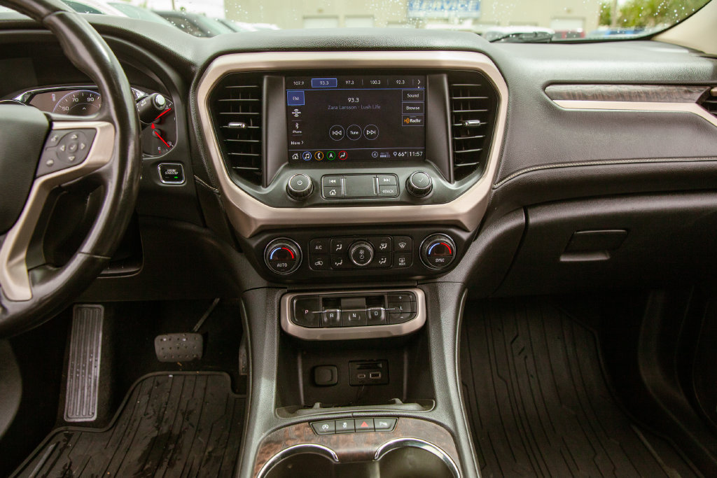 Used 2020 GMC Acadia Denali AWD/4WD image 14