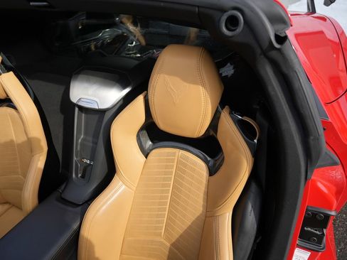 Used 2021 Chevrolet Corvette Stingray Preferred Cpe w/ Engine Appearance Package image 92