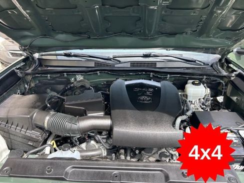 Used 2022 Toyota Tacoma TRD Off-Road w/ Technology Package image 13