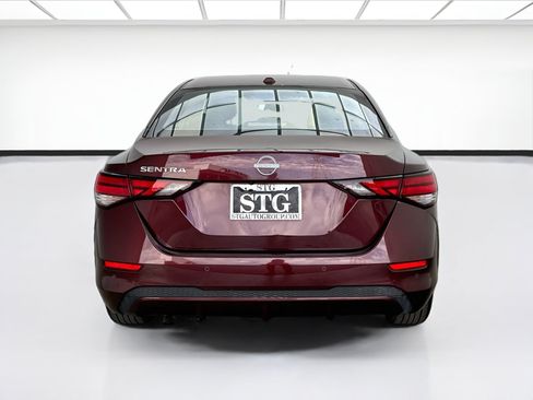 Used 2025 Nissan Sentra SV FWD image 5