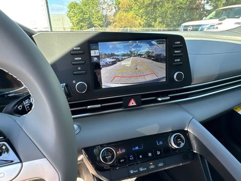 New 2025 Hyundai Elantra Sport image 18