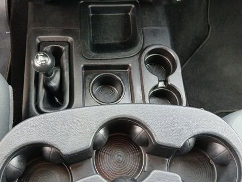 Used 2018 RAM 2500 Tradesman w/ Chrome Appearance Group image 18