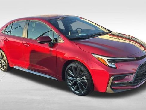 Used 2025 Toyota Corolla SE FWD image 29