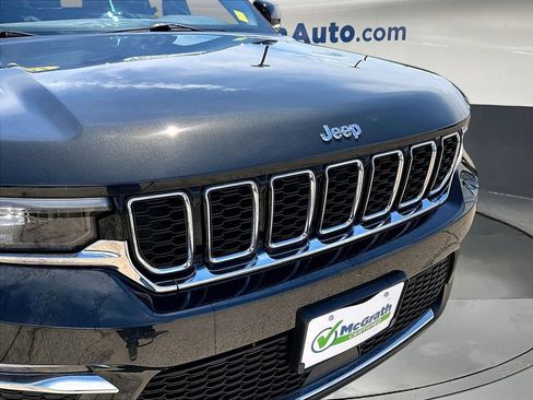 Used 2023 Jeep Grand Cherokee Limited AWD/4WD image 35