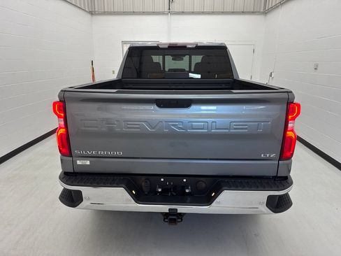 Used 2021 Chevrolet Silverado 1500 LTZ AWD/4WD image 5