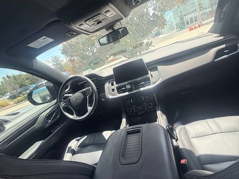 Used 2022 Chevrolet Tahoe RST w/ Luxury Package RWD image 18