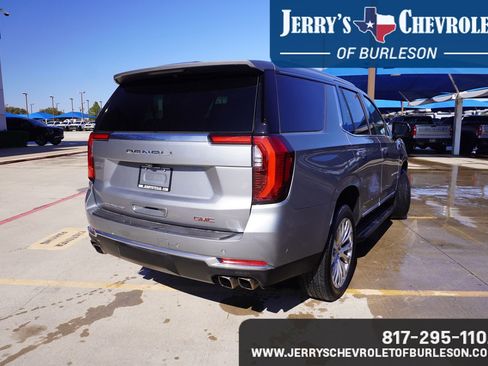 Used 2025 GMC Yukon Denali image 5