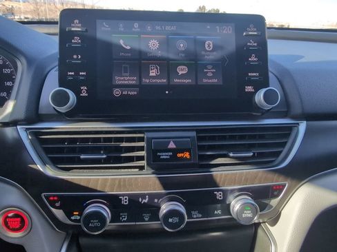 Used 2018 Honda Accord EX image 22