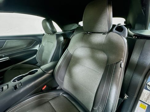 Used 2024 Ford Mustang Convertible RWD image 19